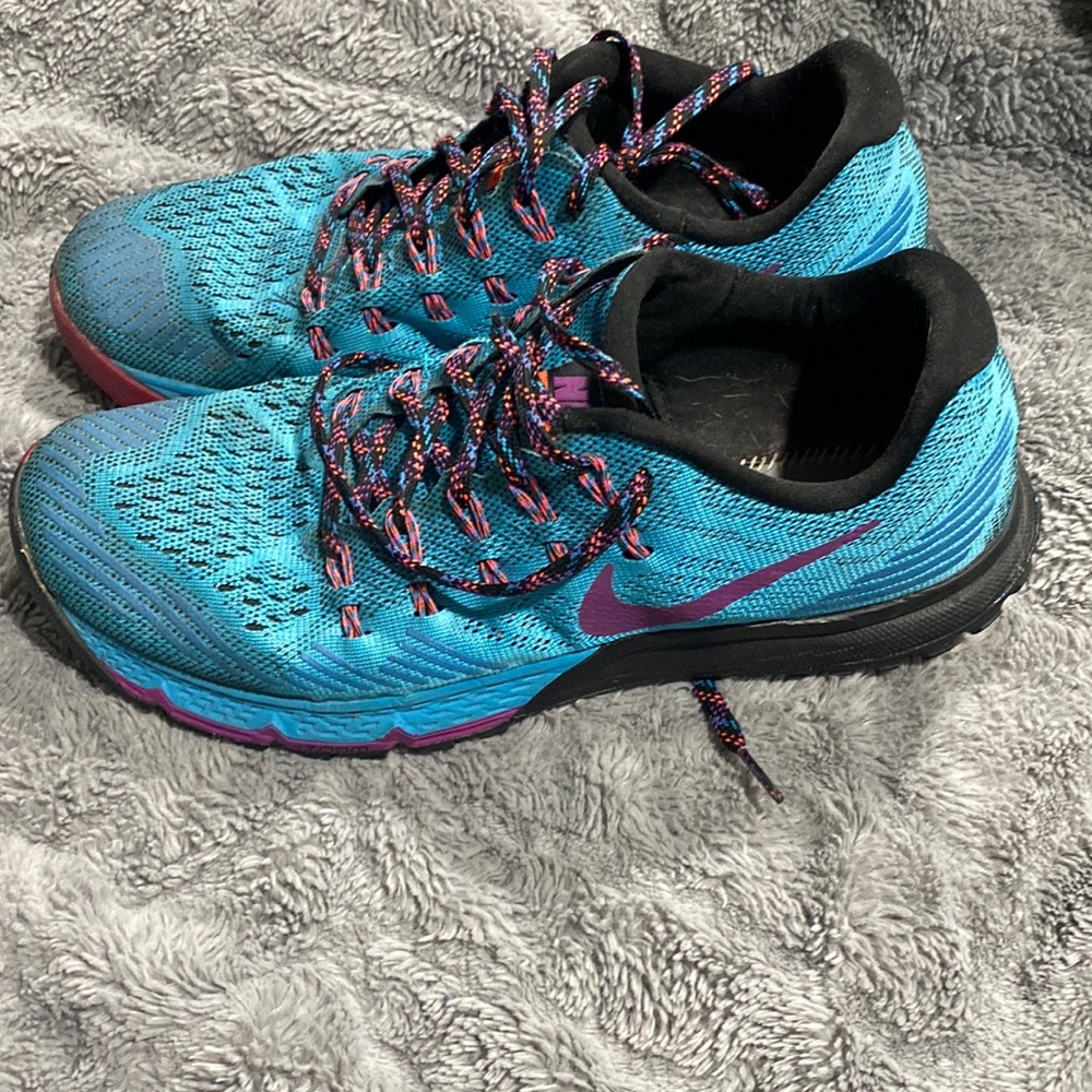 Nike Zoom Kiger 3 Athletic Running Trail Shoe Women’s  Size 10- no insole